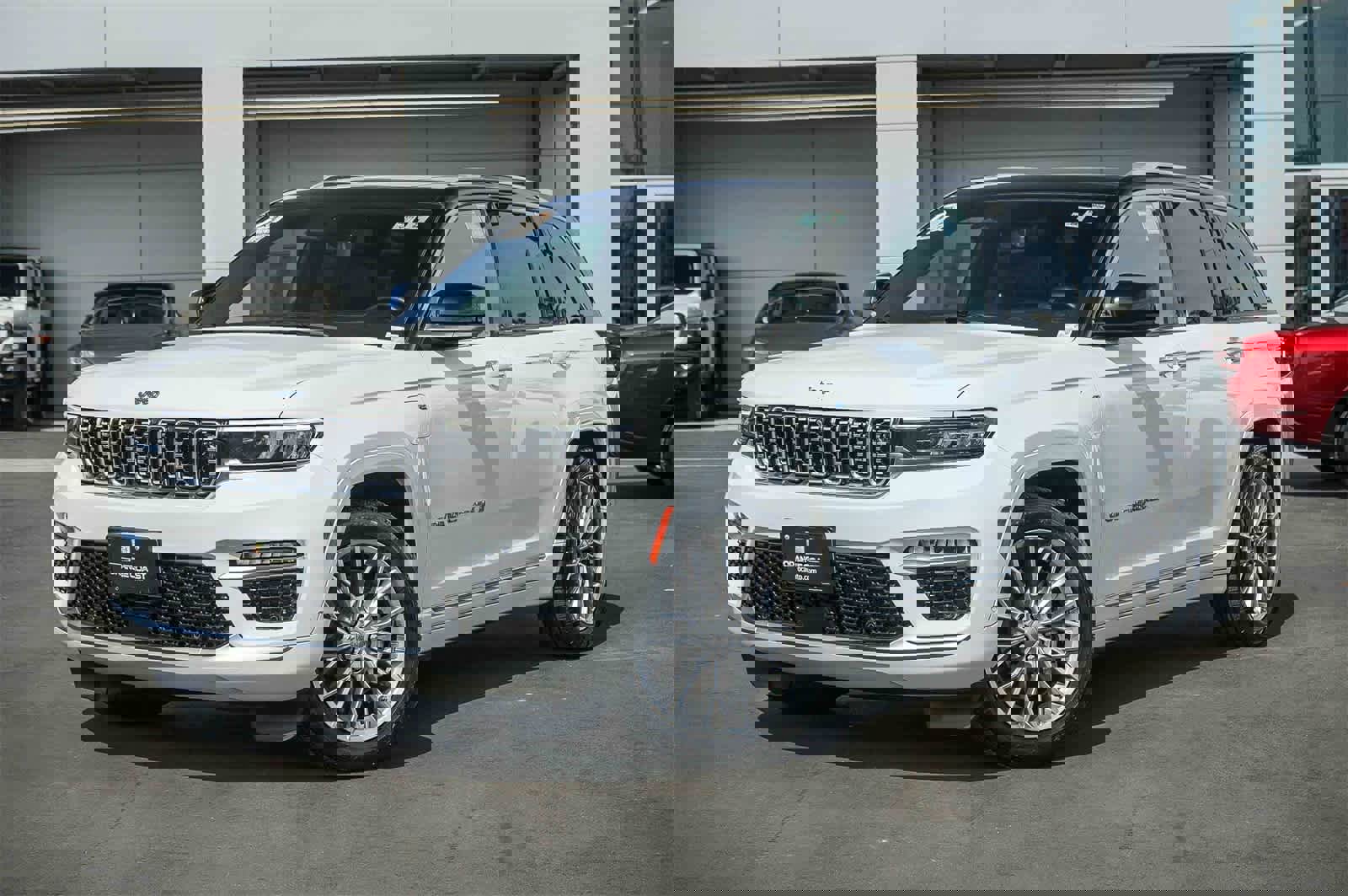 Used 2022 Jeep Grand Cherokee Summit w/ Advanced Protech Group IV image 1