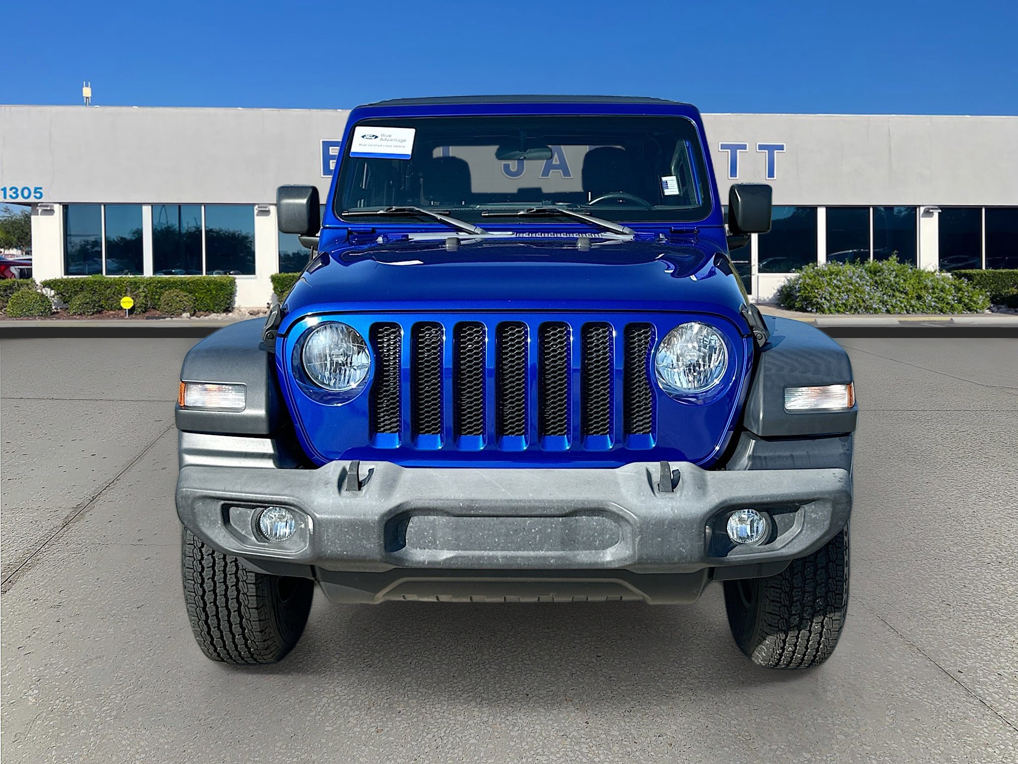 Used 2019 Jeep Wrangler Sport image 2