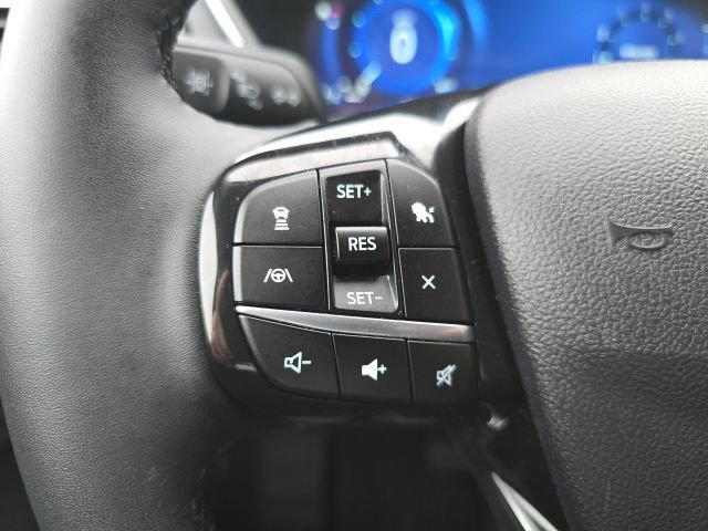 Certified 2022 Ford Escape Titanium AWD/4WD image 23