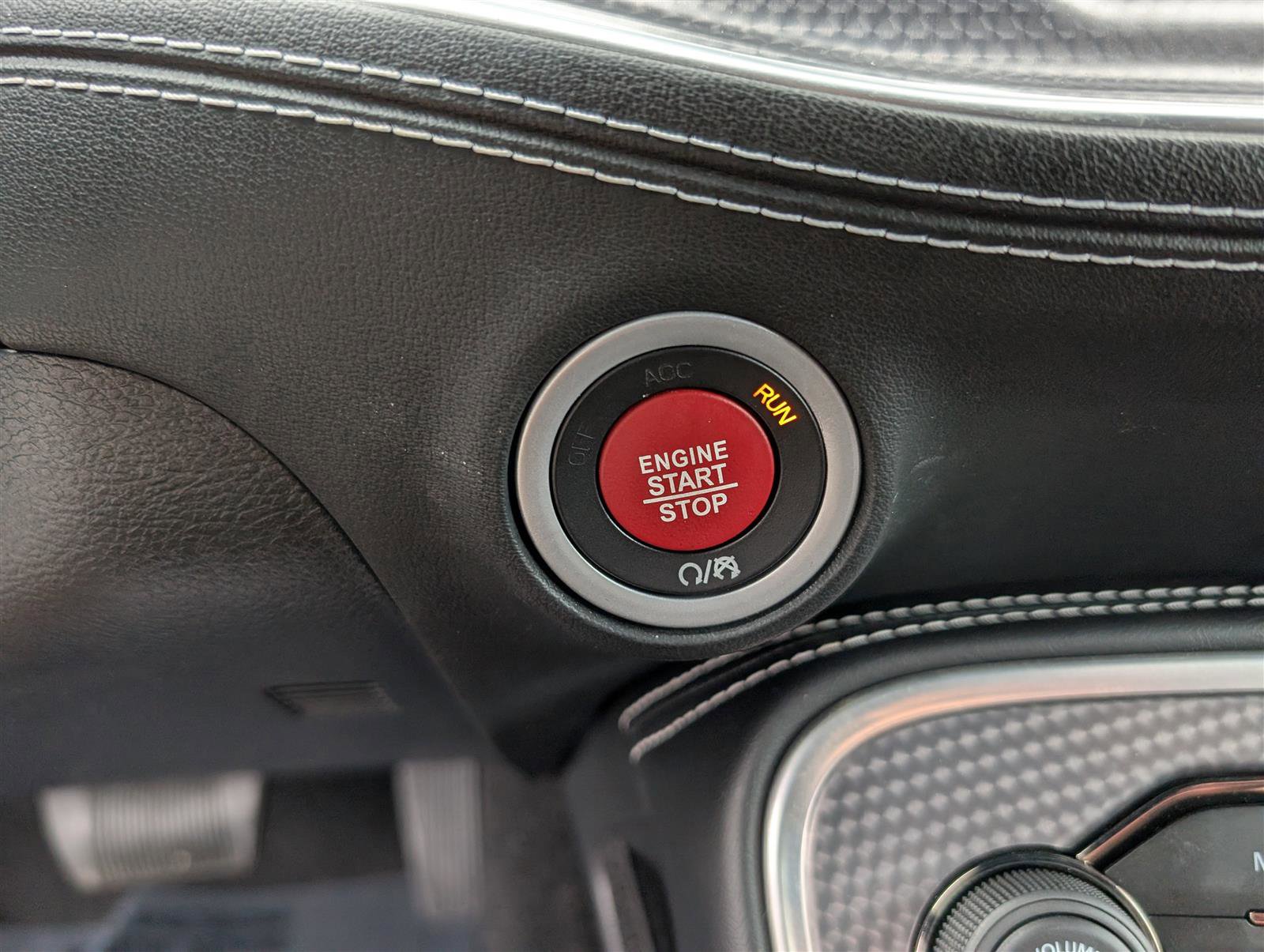 Used 2021 Dodge Challenger SRT Hellcat Redeye image 27