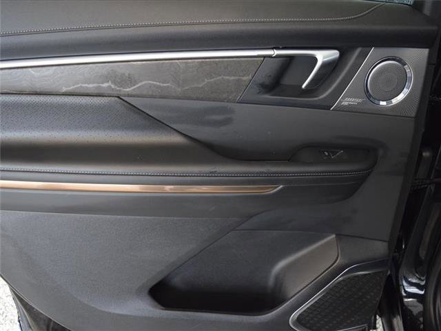 Used 2025 Buick Enclave Avenir w/ Trailering Package, 5000 lbs. image 33