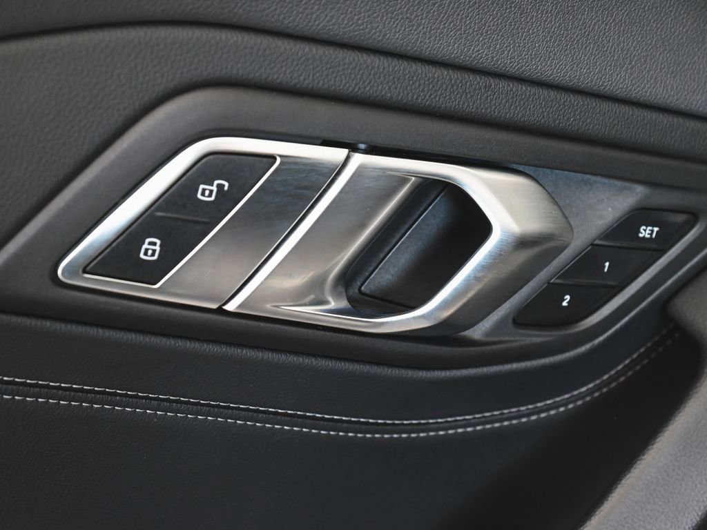 Used 2022 BMW Z4 M40i w/ Premium Package RWD image 13