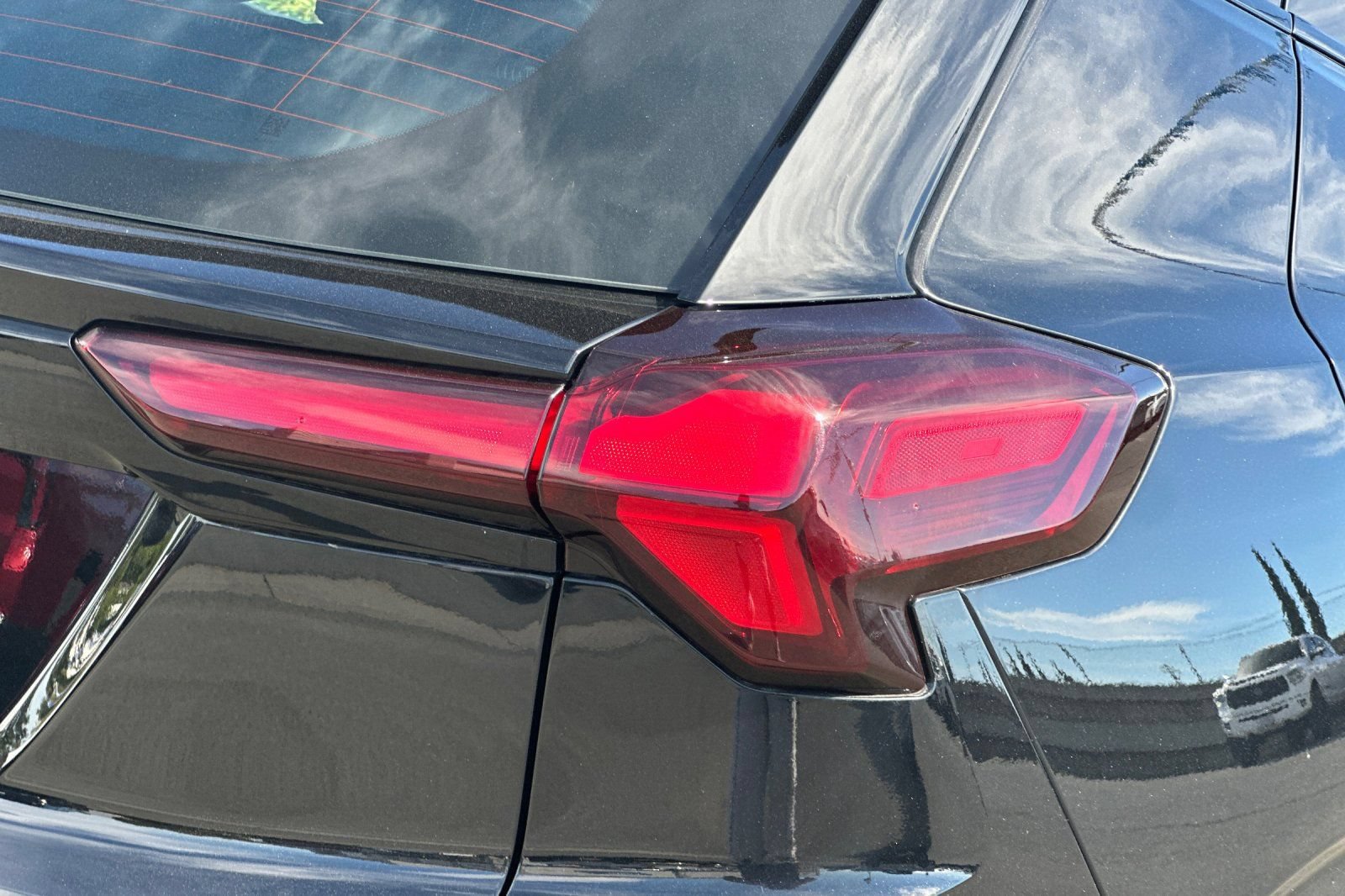 New 2027 Chevrolet Bolt LT w/ Comfort Package FWD image 26