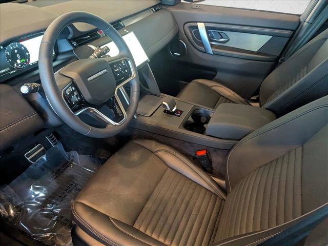 Used 2024 Land Rover Discovery Sport Dynamic SE image 8