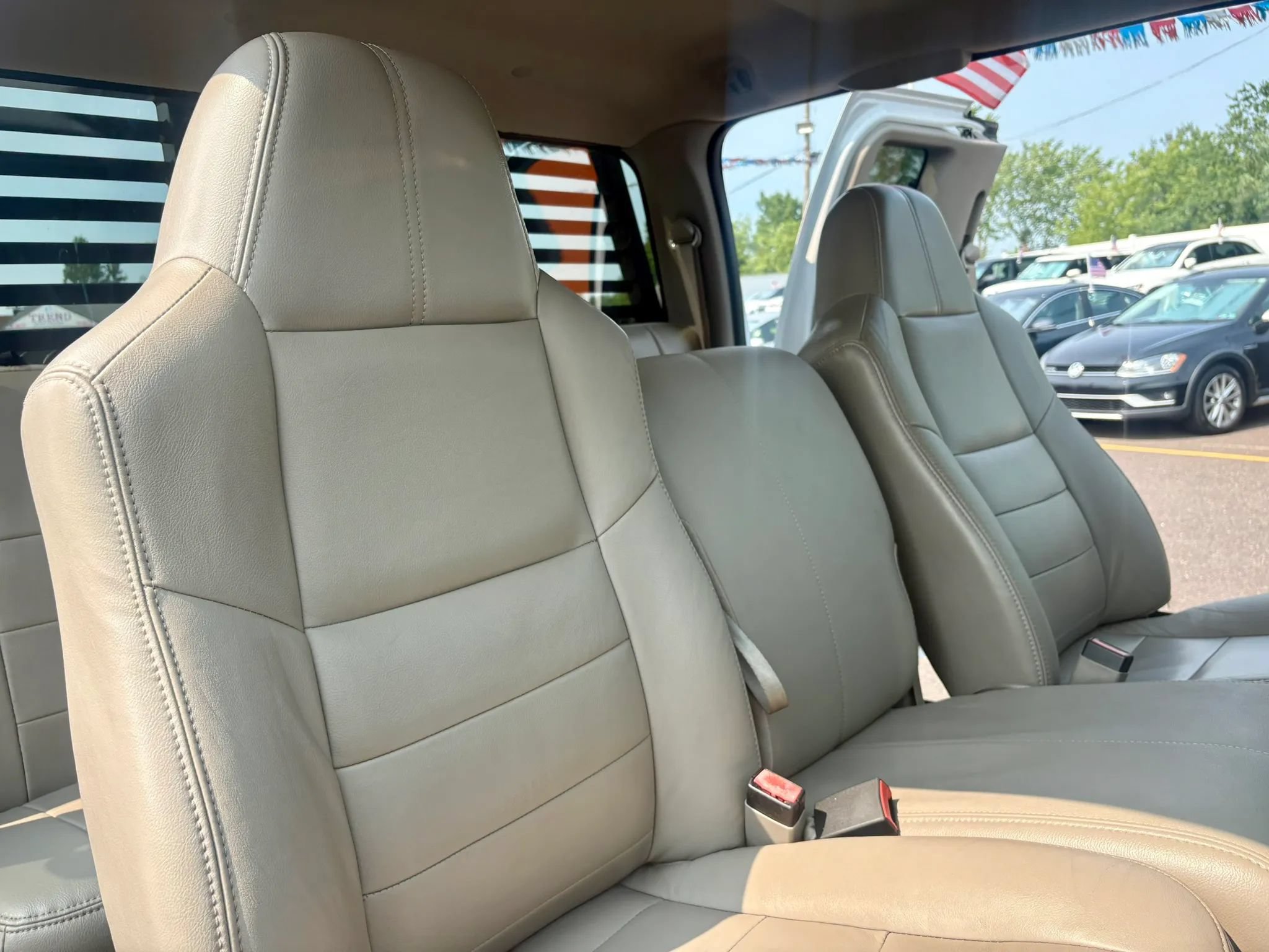 Used 2009 Ford F350 Lariat AWD/4WD image 27