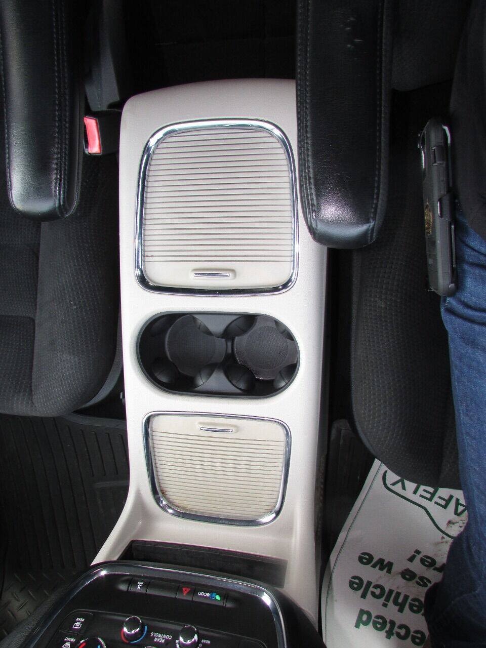 Used 2015 Dodge Grand Caravan SXT FWD image 59