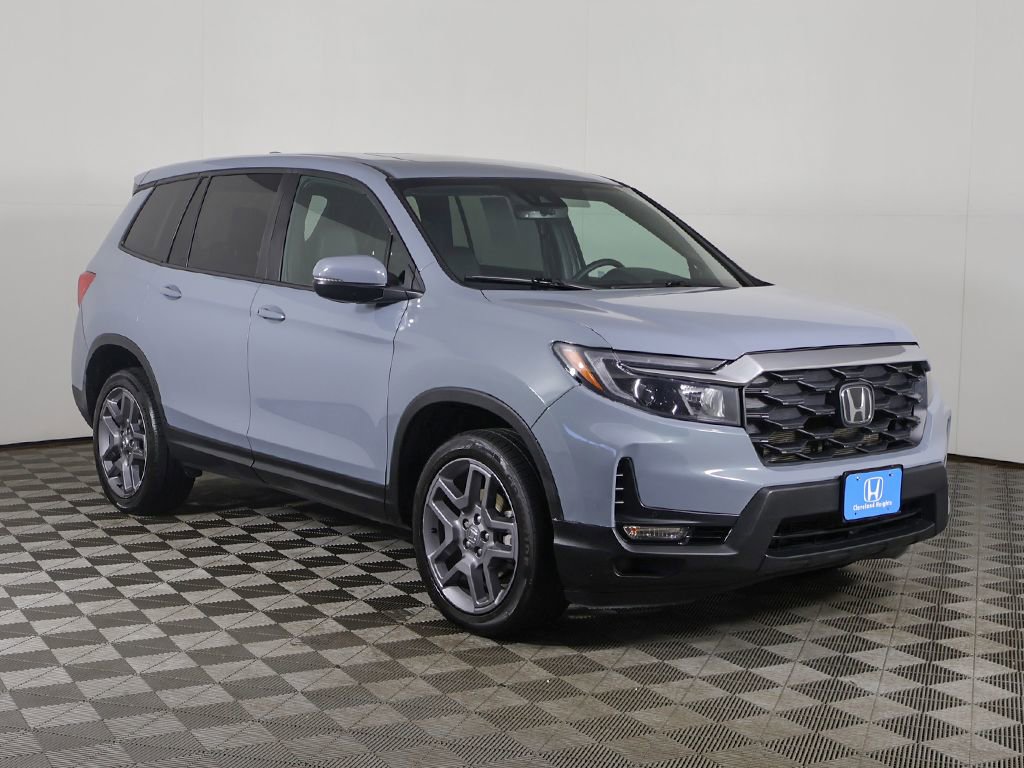 Used 2023 Honda Passport EX-L image 2
