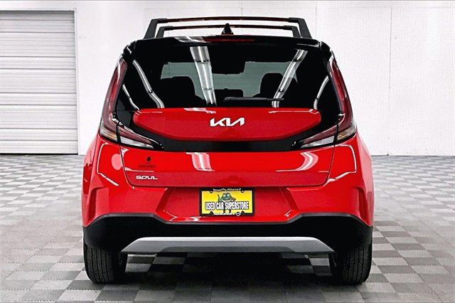 Used 2025 Kia Soul LX w/ LX Technology Package image 4