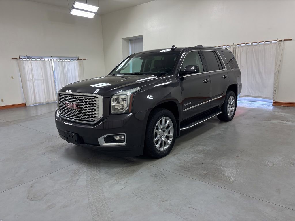 Used 2017 GMC Yukon Denali w/ Open Road Package AWD/4WD image 4