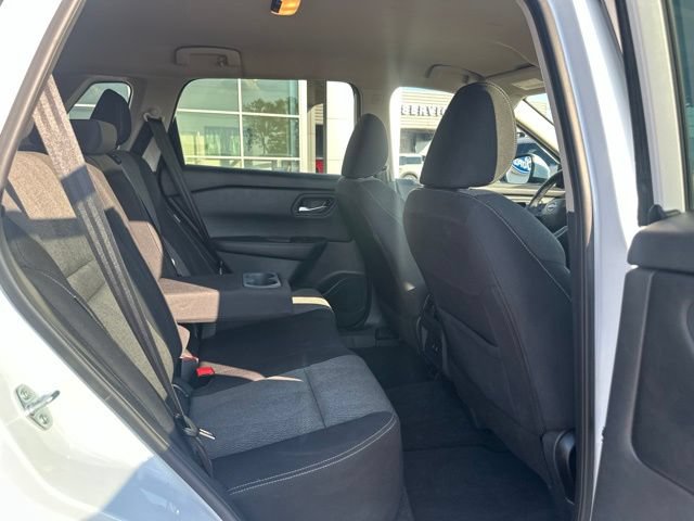 Used 2026 Nissan Rogue SV FWD image 14