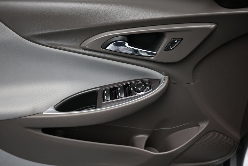 Used 2022 Chevrolet Malibu LT FWD image 10