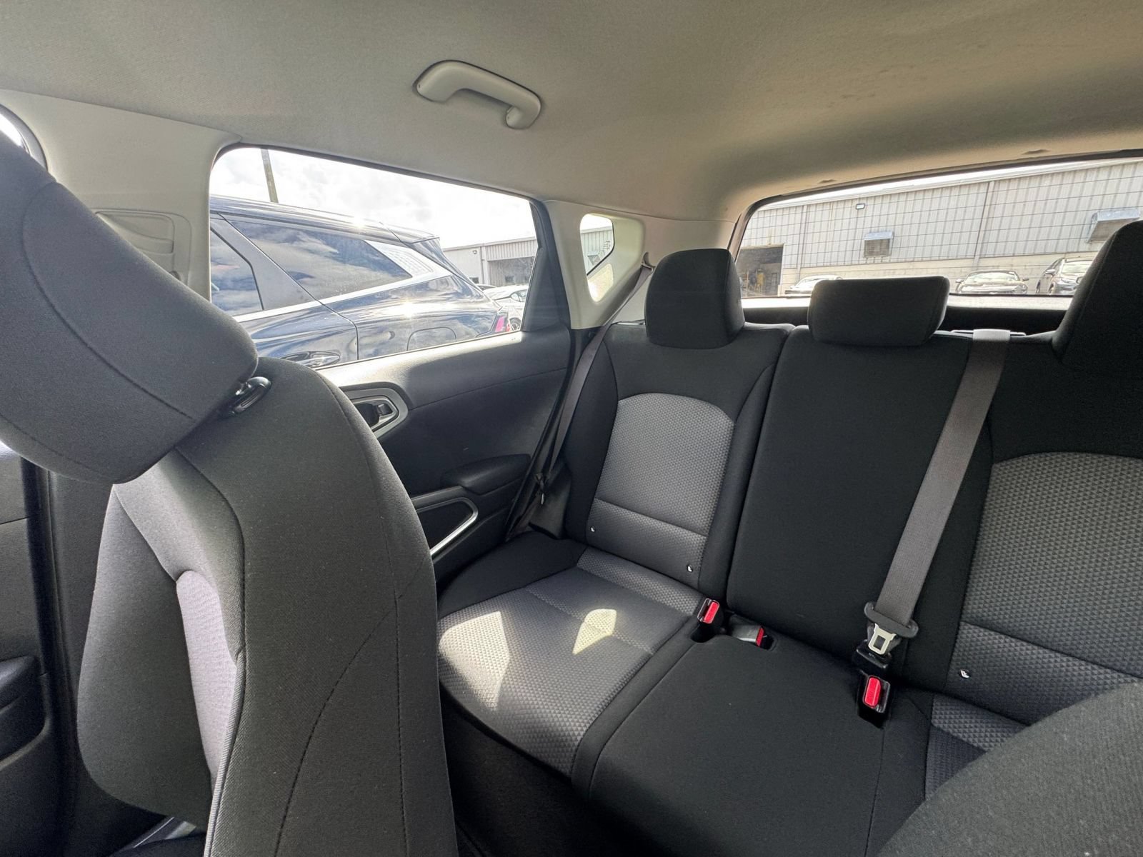 Used 2025 Kia Soul LX w/ LX Technology Package FWD image 37