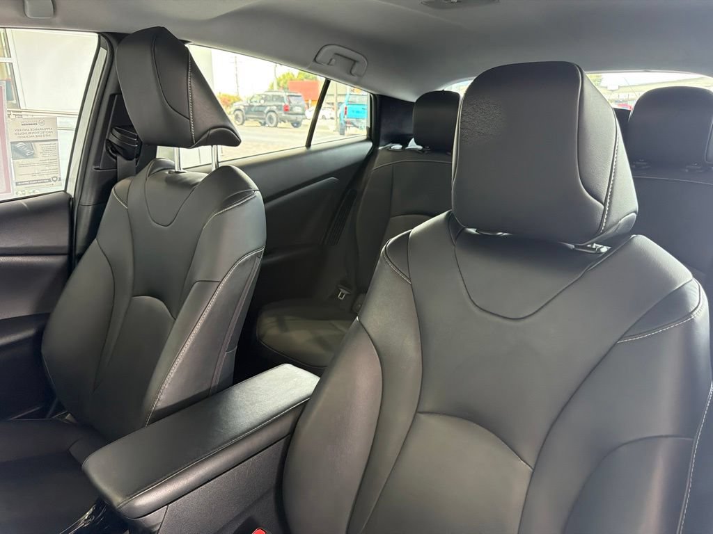 Certified 2020 Toyota Prius Prime Limited FWD image 22