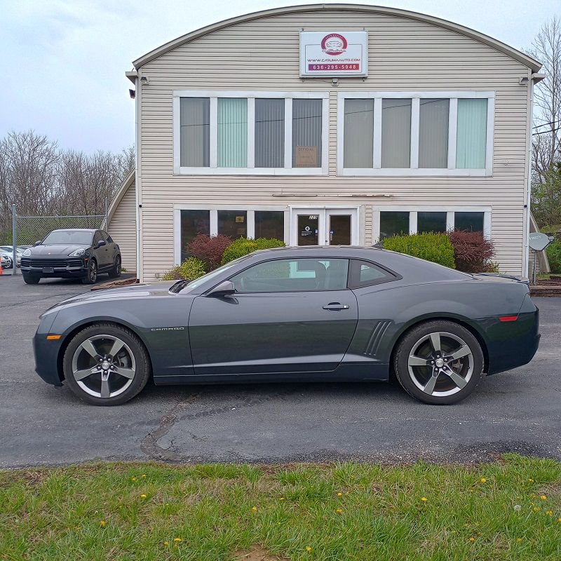 Used 2011 Chevrolet Camaro LT w/ RS Package RWD image 2