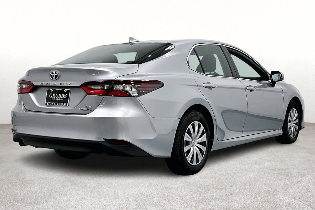 Used 2023 Toyota Camry LE FWD image 2