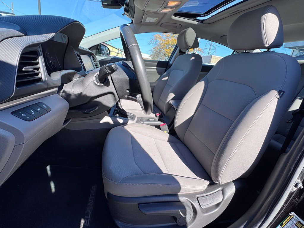 Used 2019 Hyundai Elantra Value Edition FWD image 13