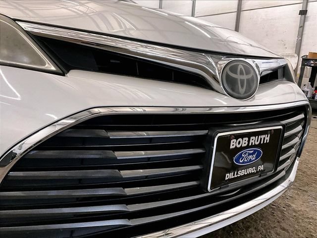 Used 2017 Toyota Avalon XLE Premium w/ All Weather Liner Package FWD image 29