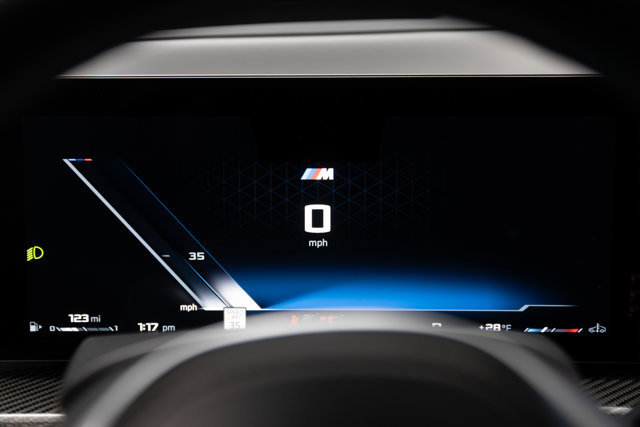 Used 2024 BMW X7 M60i w/ Executive Package image 92