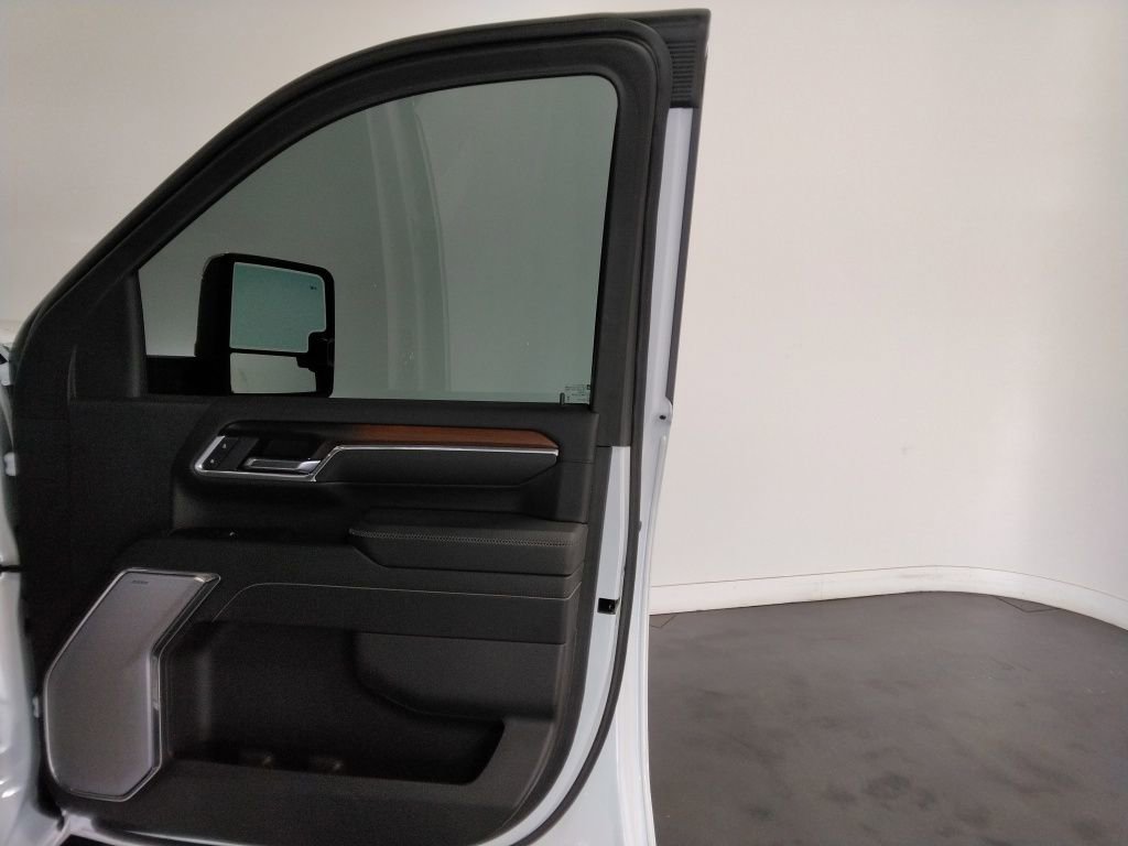 Used 2025 GMC Sierra 2500 Denali w/ Denali Reserve Package image 44