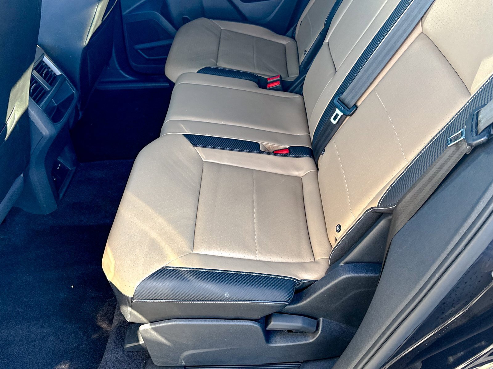 Used 2021 Volkswagen Atlas Cross Sport SEL image 21