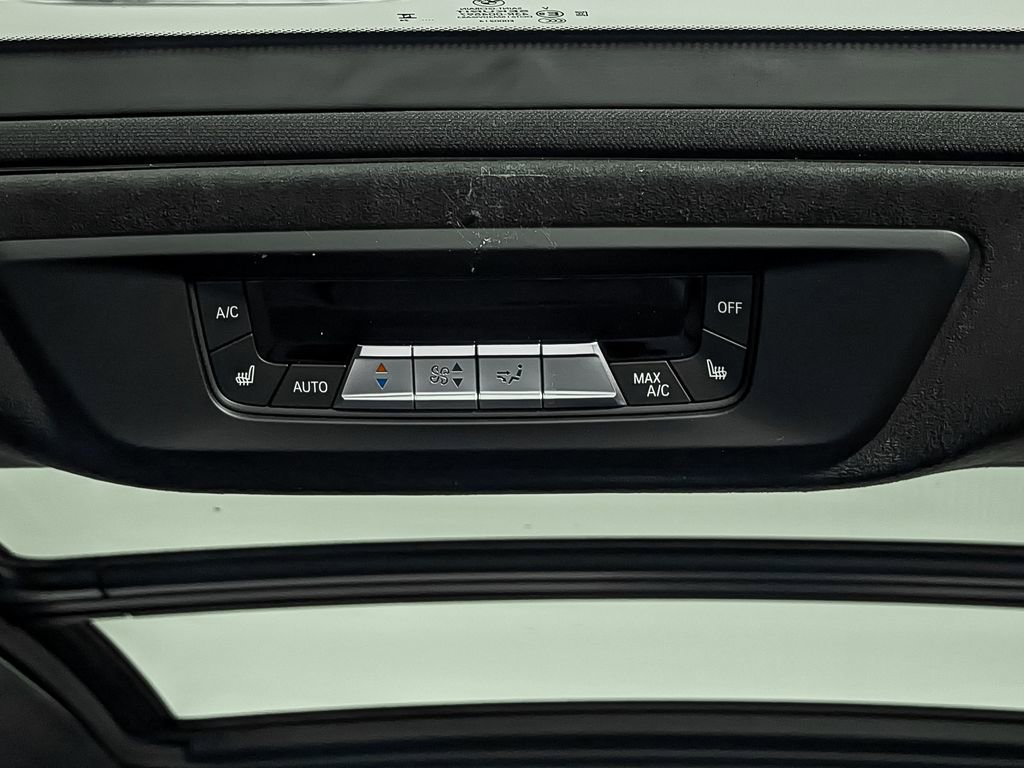 Certified 2025 BMW X7 M60i image 48