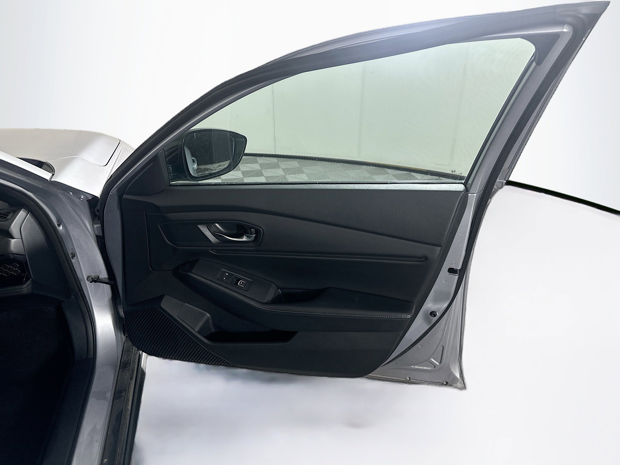 Used 2023 Honda Accord Sport image 30