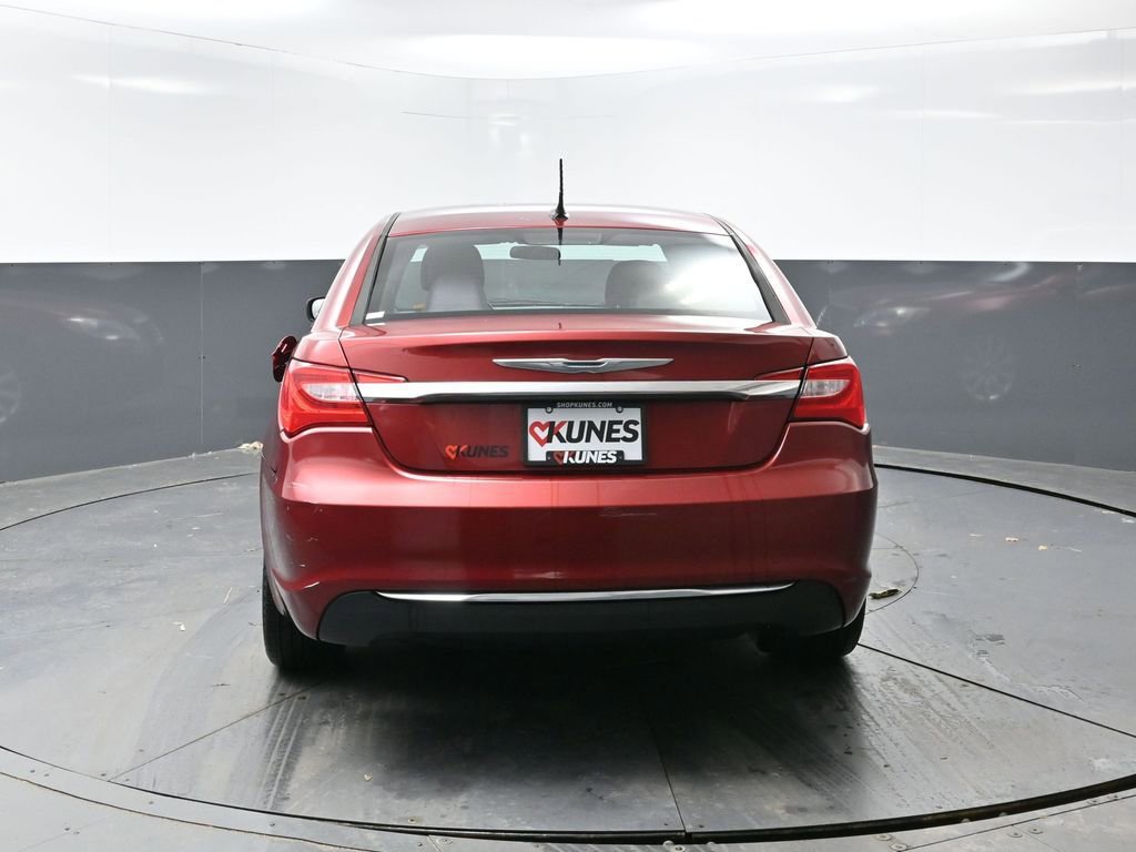 Used 2012 Chrysler 200 Touring w/ Cold Weather Group FWD image 10