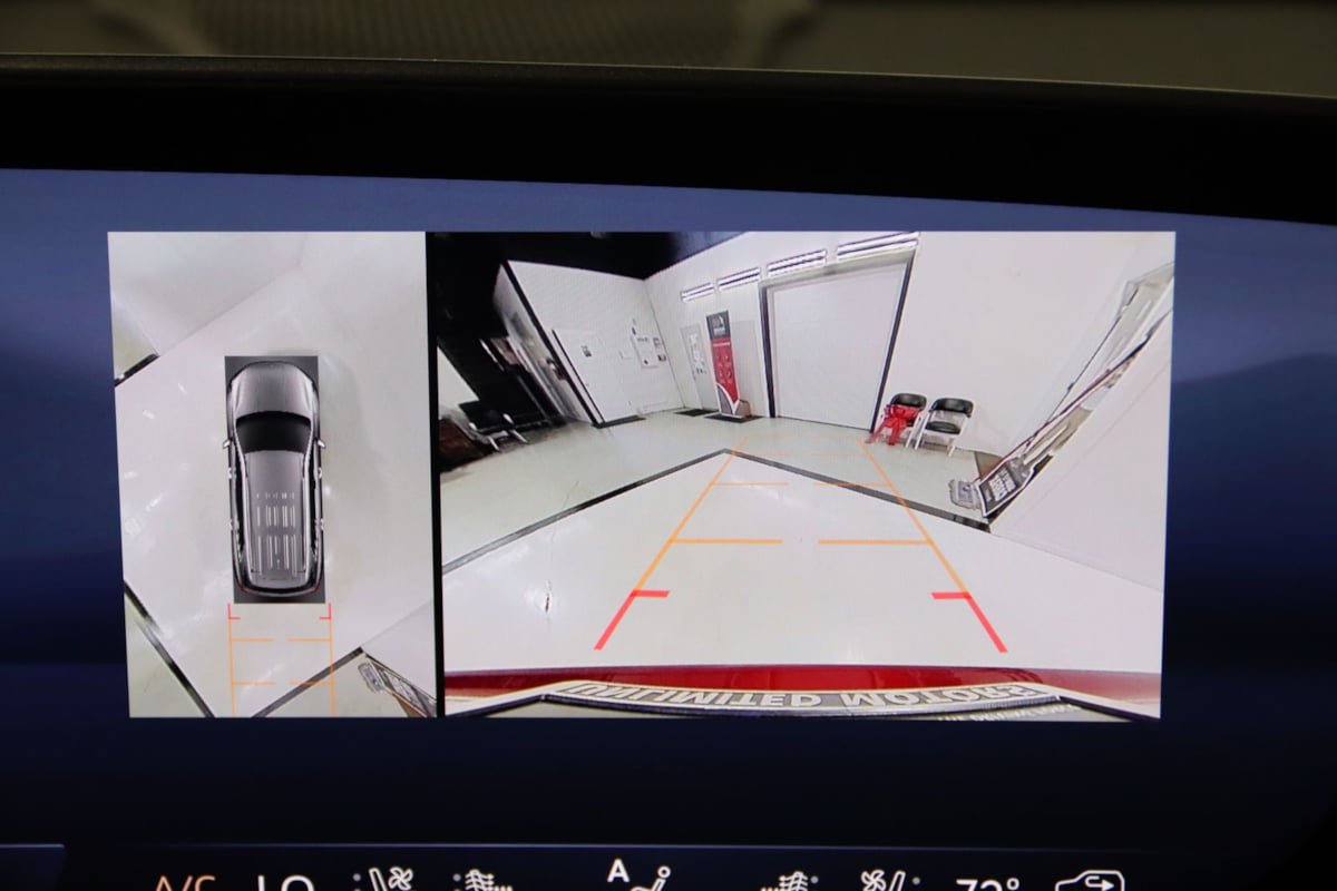 Used 2025 Buick Enclave Avenir w/ Super Cruise Package AWD/4WD image 23