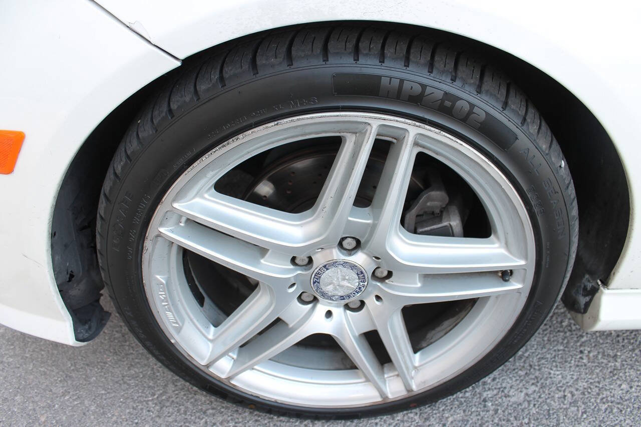 Used 2012 Mercedes-Benz C 250 Sedan image 10