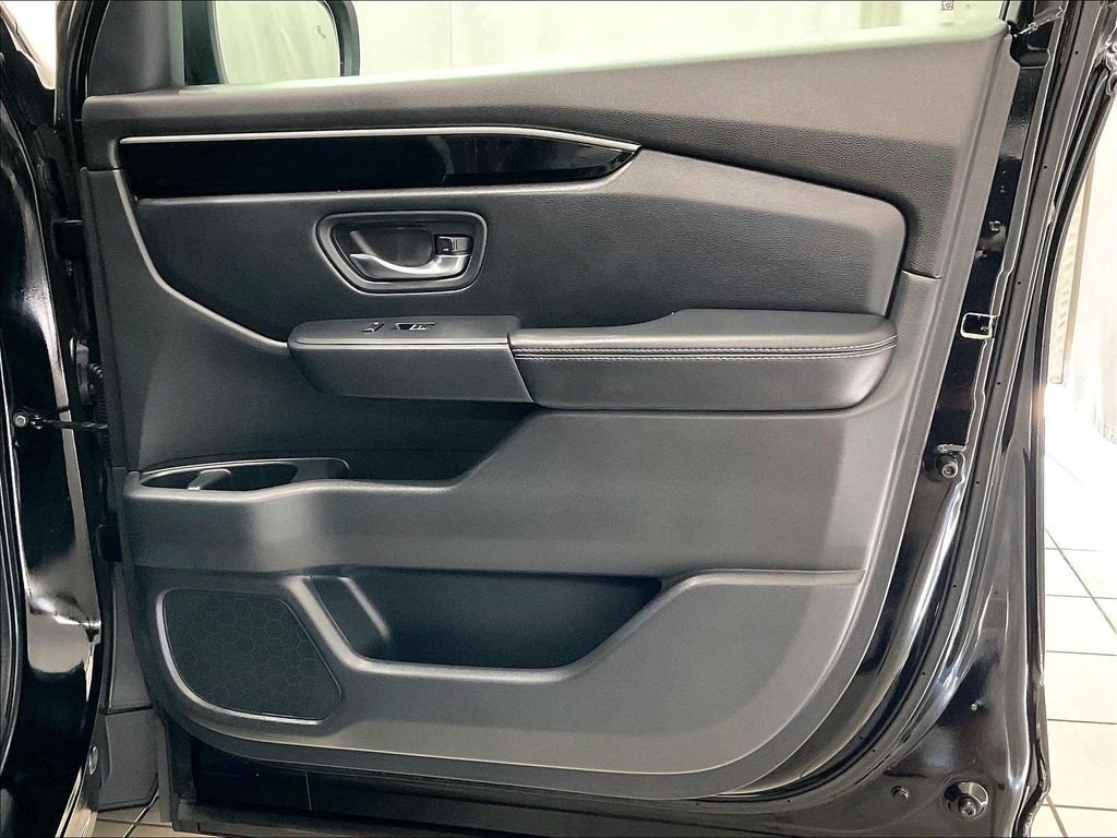 Used 2023 Honda Pilot EX-L image 12