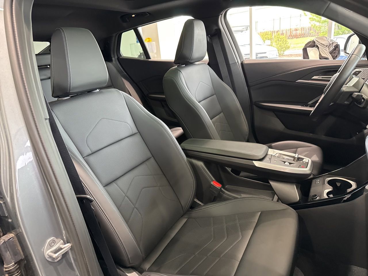 Used 2025 BMW X2 xDrive28i w/ Technology Package image 52