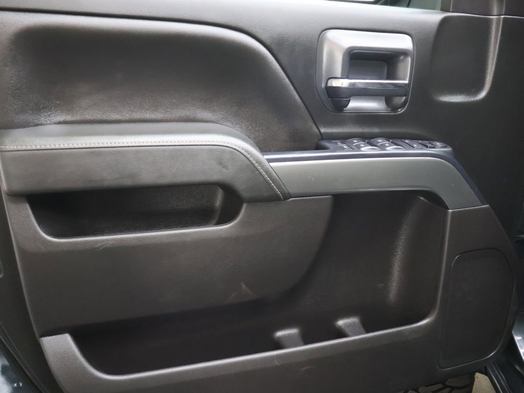 Used 2019 Chevrolet Silverado 1500 LT w/ All Star Edition AWD/4WD image 14