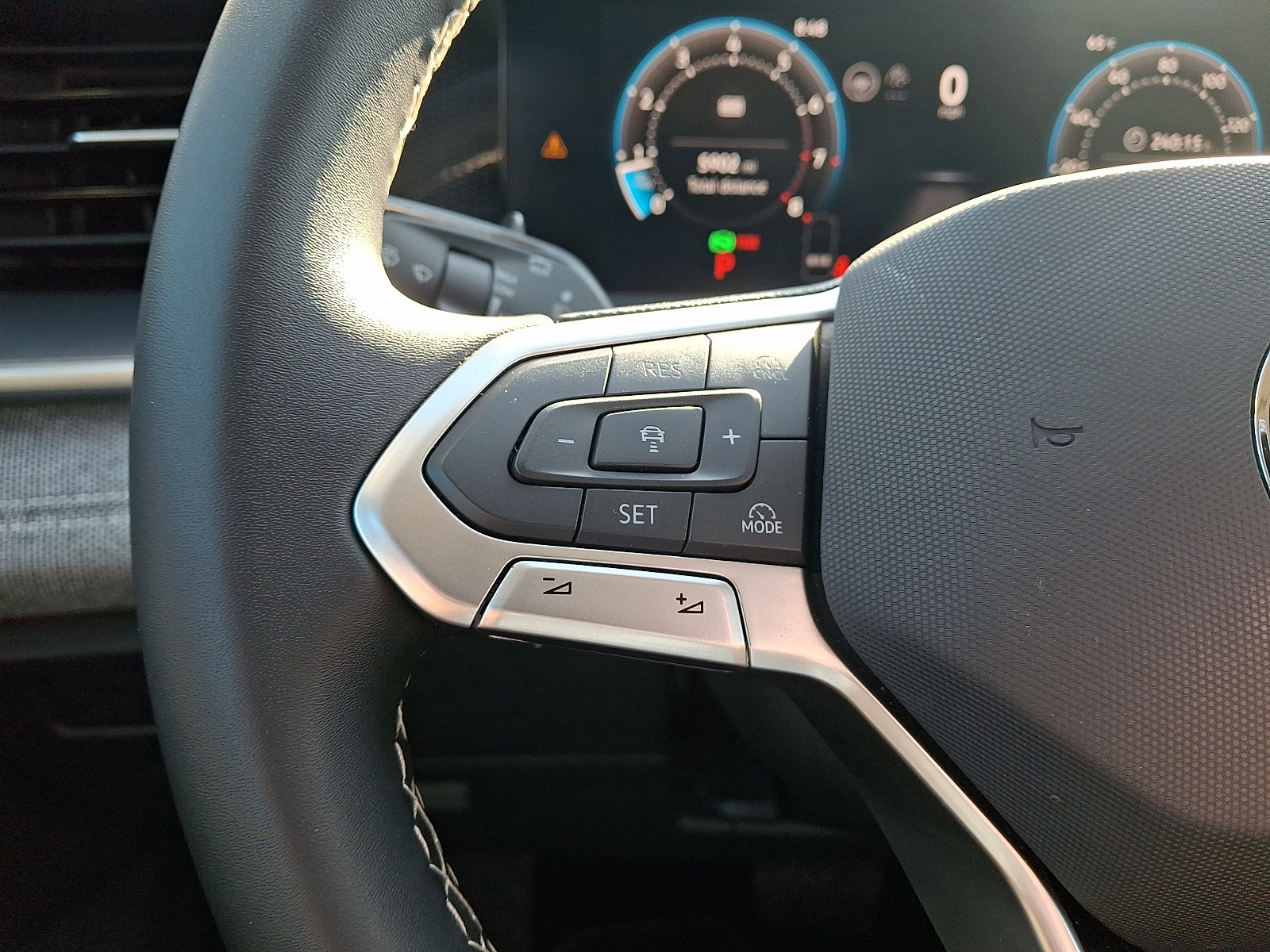 Certified 2025 Volkswagen Tiguan S image 20