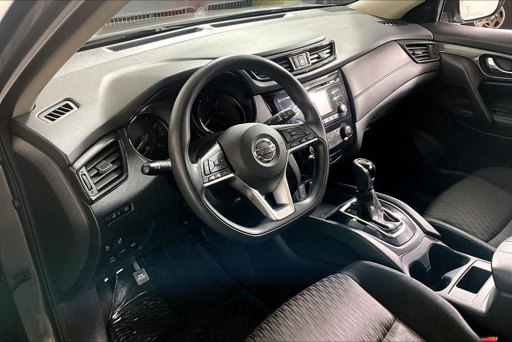 Used 2017 Nissan Rogue S w/ Appearance Package image 13