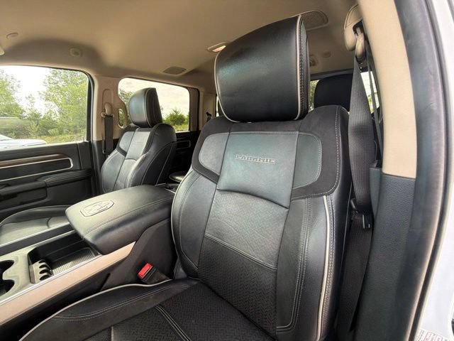 Used 2022 RAM 3500 Laramie AWD/4WD image 21