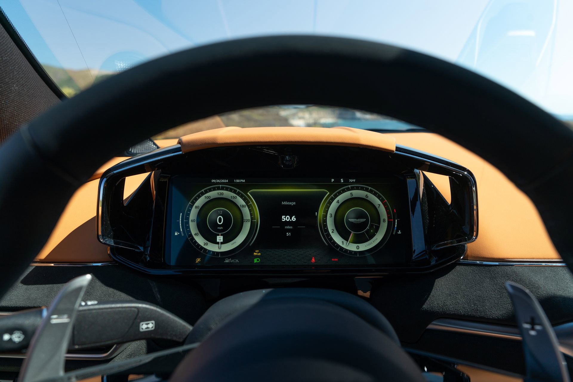 Used 2025 Aston Martin V8 Vantage Coupe image 13