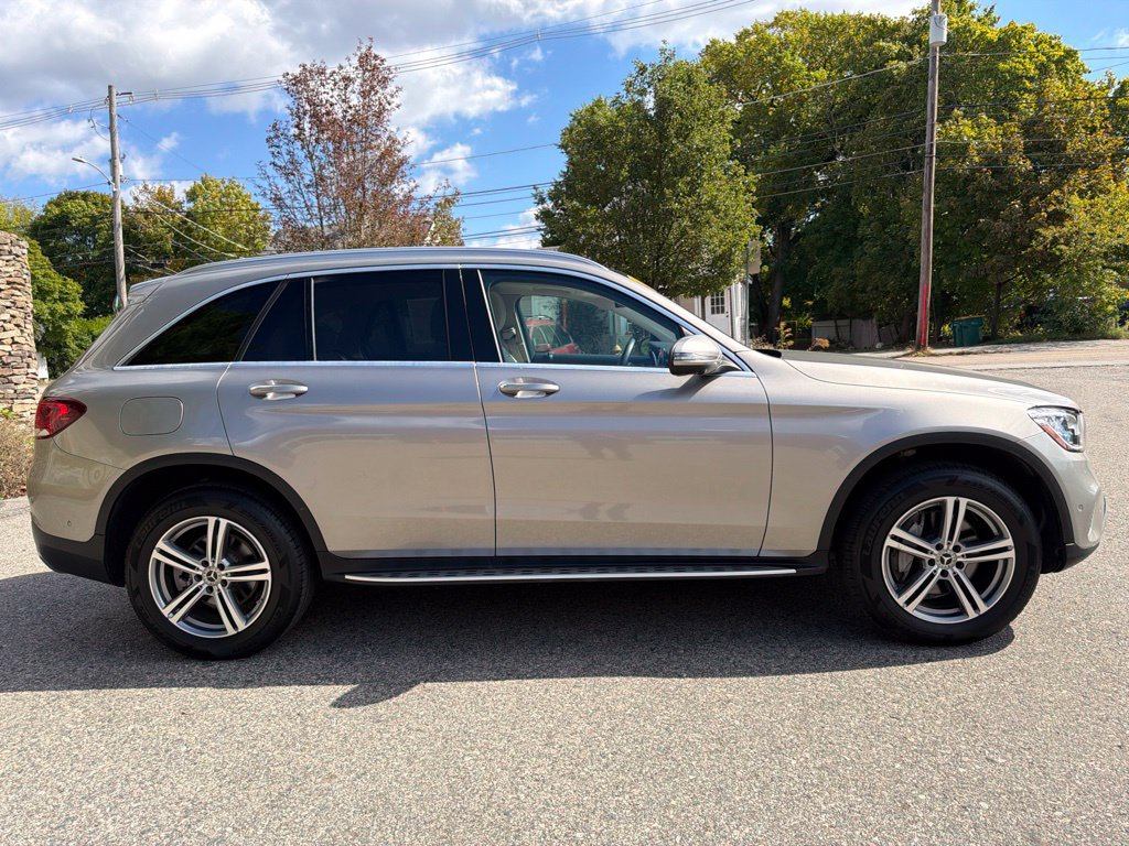Used 2022 Mercedes-Benz GLC 300 4MATIC w/ Multimedia Package Lite image 8