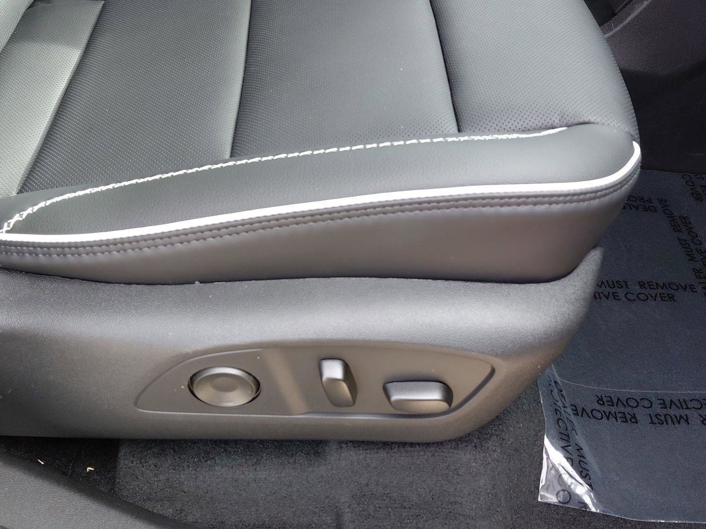 New 2026 GMC Acadia Denali w/ Super Cruise Package image 13