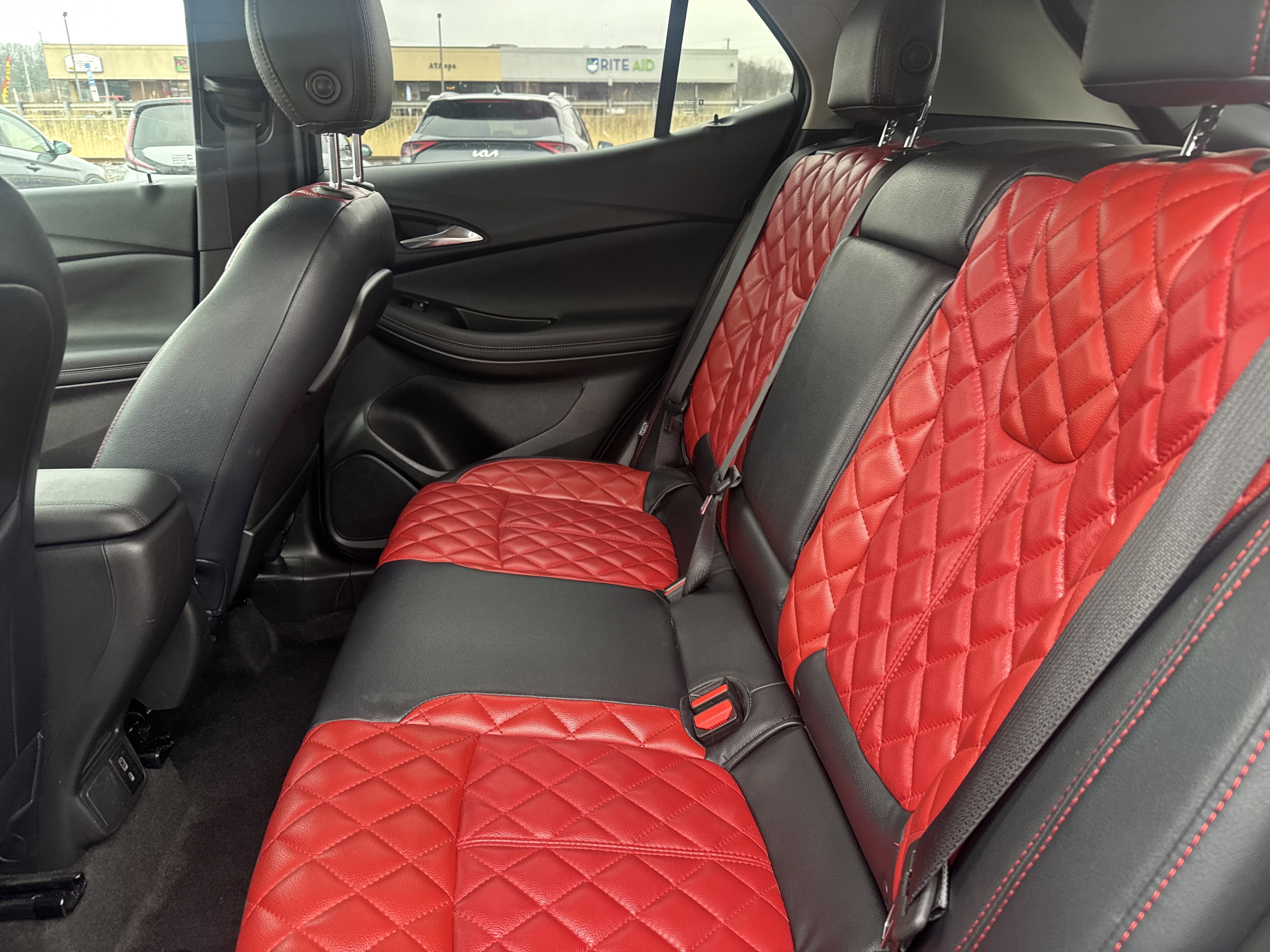 Used 2022 Buick Encore GX Select w/ Sport Touring Package image 13