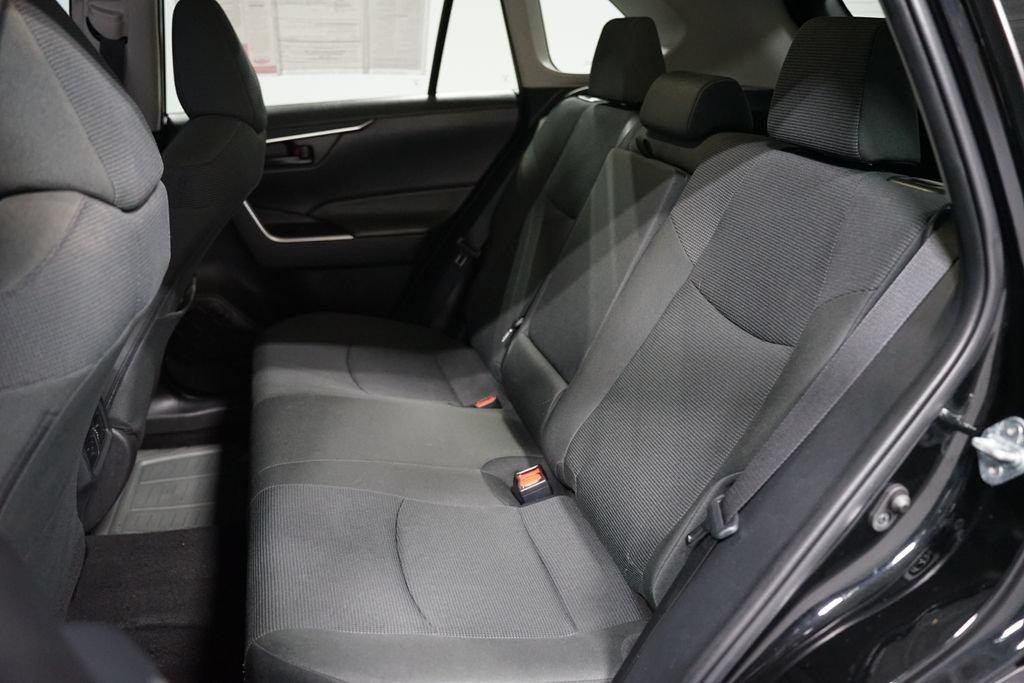 Certified 2024 Toyota RAV4 LE FWD image 27