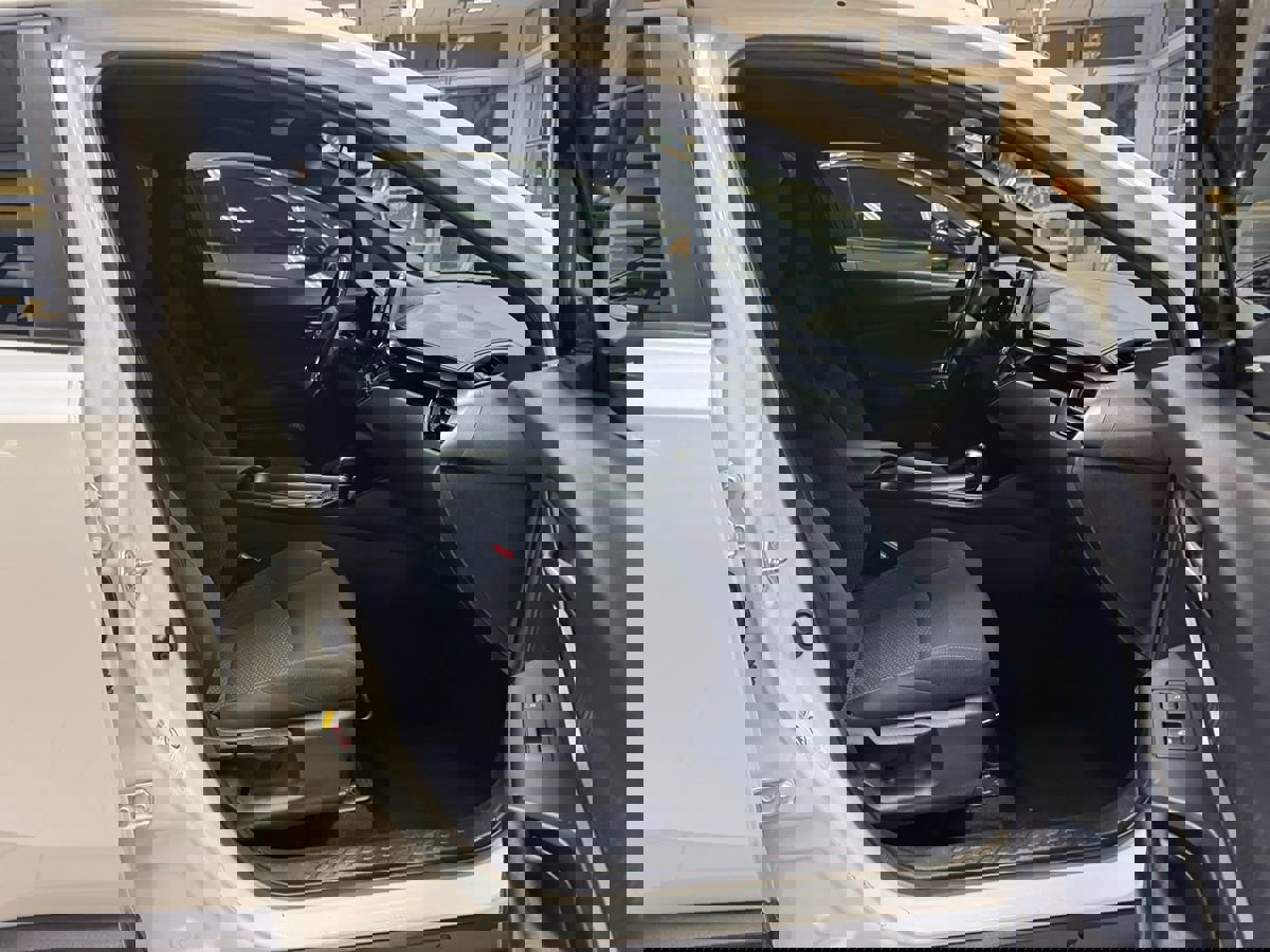 Used 2018 Toyota C-HR XLE image 16