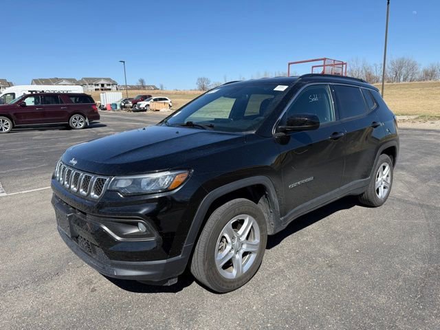Used 2023 Jeep Compass Latitude w/ Convenience Group image 1