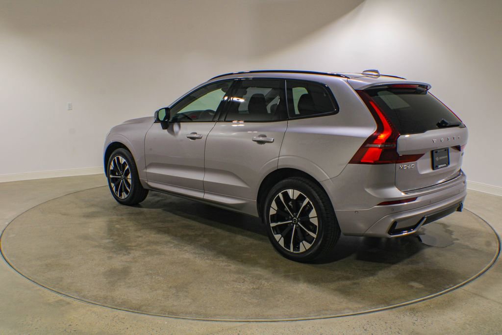Used 2026 Volvo XC60 B5 Plus w/ Protection Package Premier AWD/4WD image 3