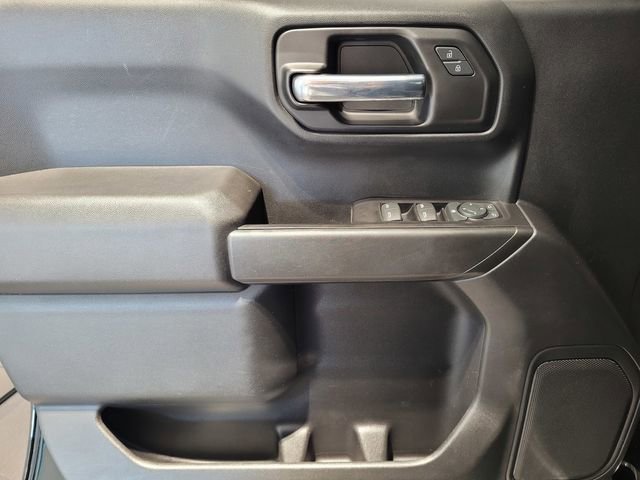 Used 2020 Chevrolet Silverado 1500 Custom w/ Custom Value Package image 18