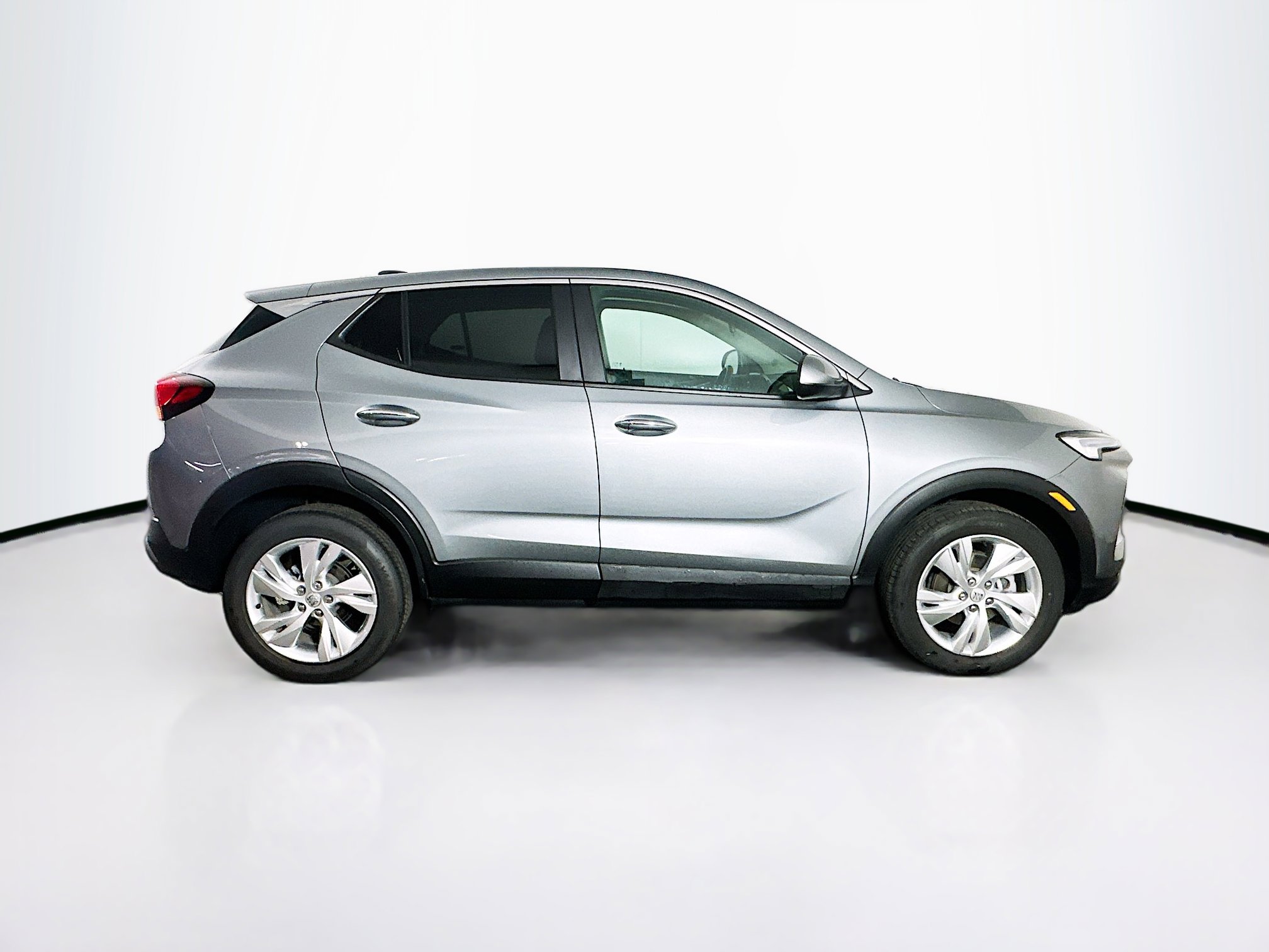 Used 2025 Buick Encore GX Preferred AWD/4WD image 10