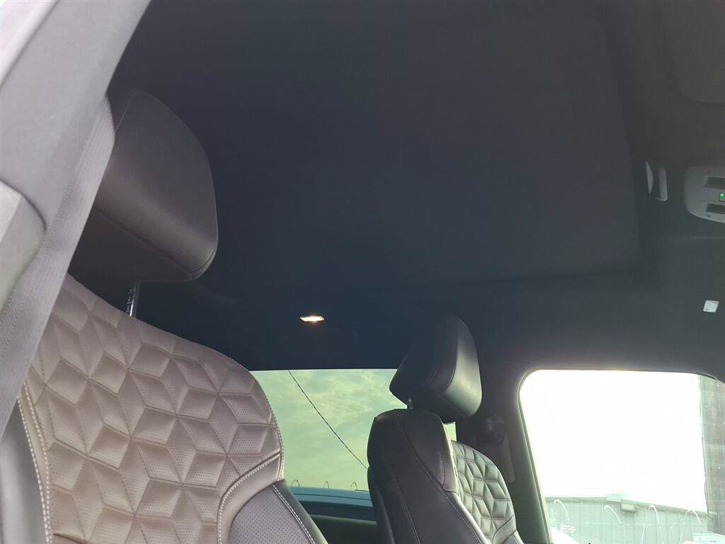 Used 2025 Nissan Armada Platinum w/ Convenience Package RWD image 33