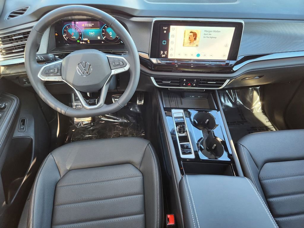 New 2026 Volkswagen Atlas Cross Sport SEL R-Line image 15