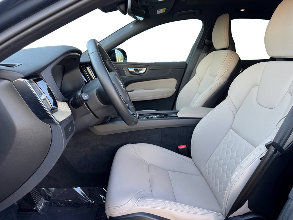 Certified 2026 Volvo XC60 B5 Plus AWD/4WD image 10