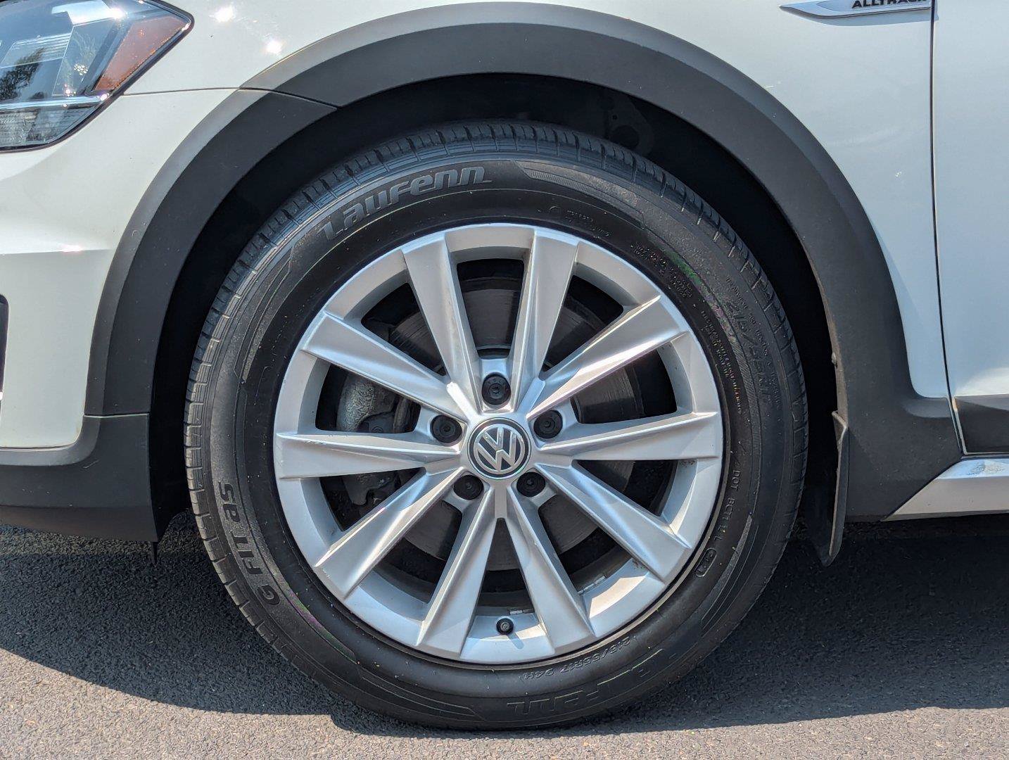 Used 2018 Volkswagen Golf Alltrack AWD/4WD image 38