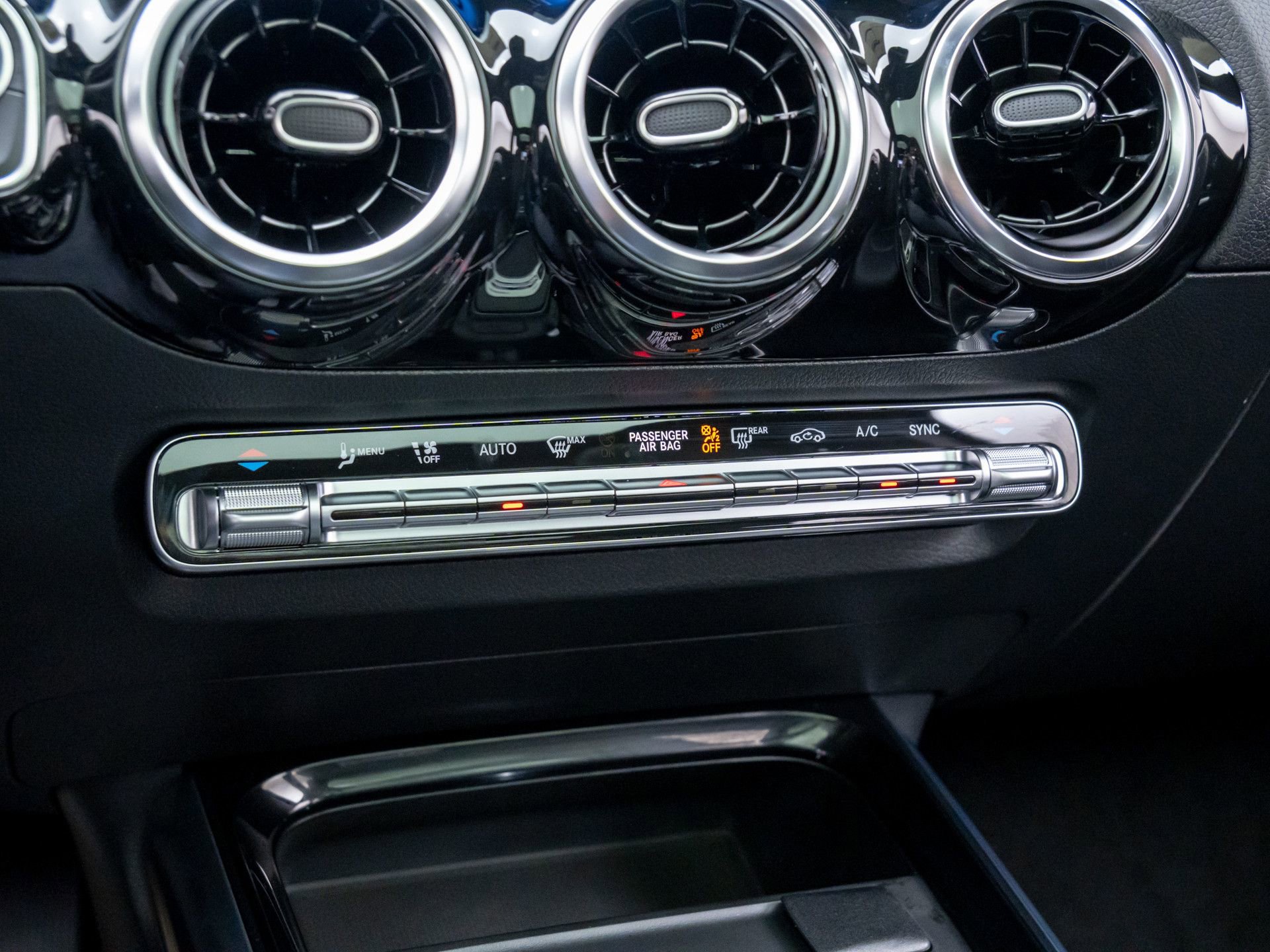 Certified 2026 Mercedes-Benz GLA 250 4MATIC image 25